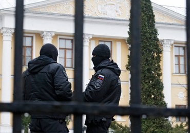 Rosja: Seria fałszywych alarmów bombowych, masowe ewakuacje
