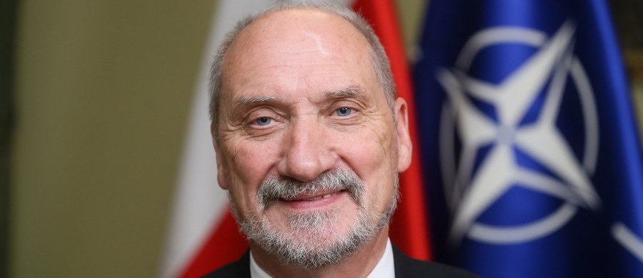 Jest szansa na podpisanie jeszcze w tym roku kontraktów na zestawy obrony powietrznej Patriot i elementy systemu artylerii rakietowej Homar - powiedział PAP minister obrony narodowej Antoni Macierewicz.