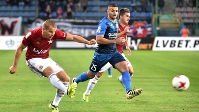 Ekstraklasa piłkarska - Wisła Kraków pokonała Piasta