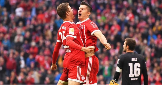 Na niewiele ponad dwa tygodnie przed meczem z Armenią wysoką formą mogą popisać się napastnik Robert Lewandowski i bramkarz Łukasz Fabiański. Adam Nawałka może też cieszyć się z formy, jaką prezentuje Grzegorz Krychowiak, który po raz kolejny rozegrał pełny mecz. 