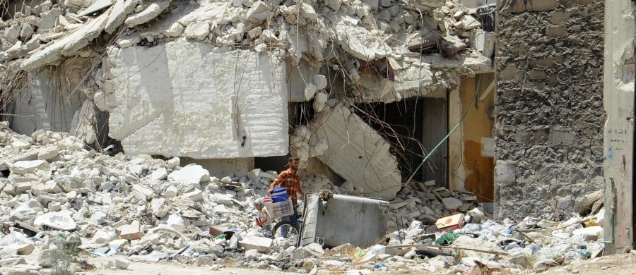 ​Zbieranie pieniędzy na odbudowę mieszkań zniszczonych podczas wojny w Syrii ma na celu akcja "Lubelszczyzna dla Aleppo". W poniedziałek w Lublinie przedstawiciele różnych środowisk z regionu podpisali deklarację poparcia zbiórki.