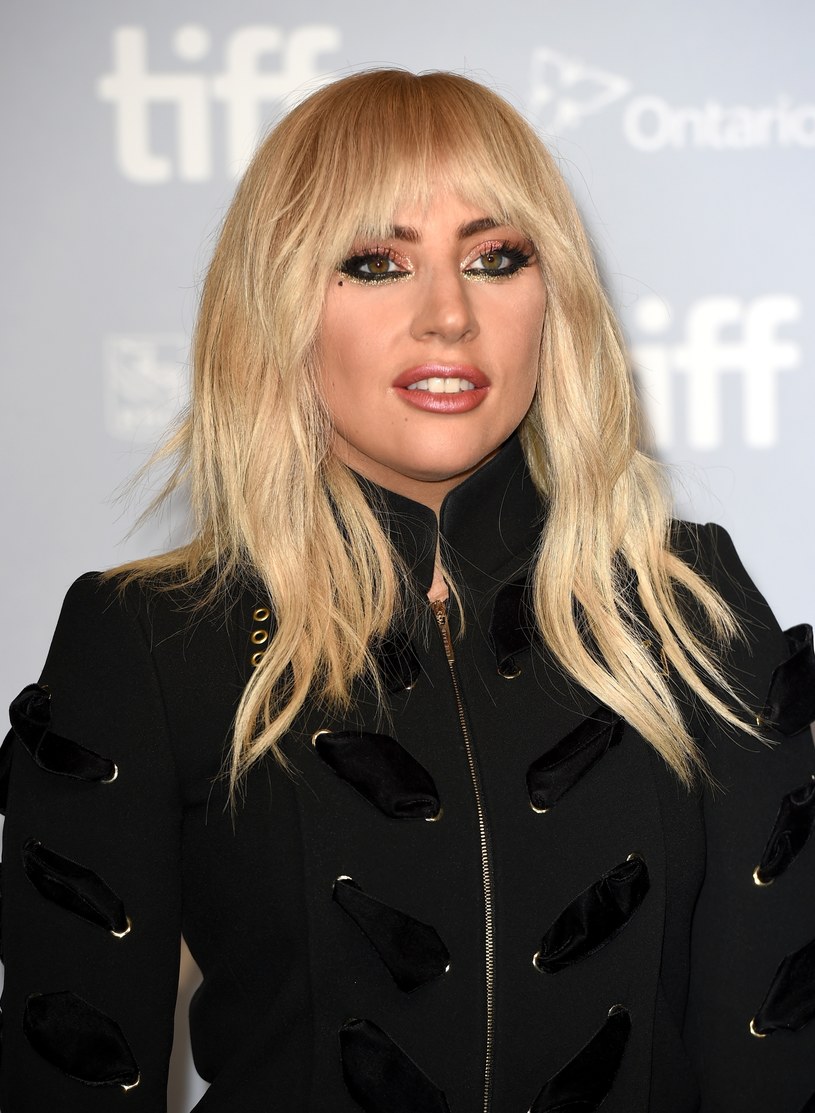 Z powodu choroby Lady Gaga zmuszona była przełożyć europejską trasę koncertową promującą jej płytę "Joanne". 