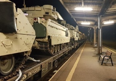 Kujawsko-Pomorskie: Transport kolejowy z amerykańskimi pojazdami wojskowymi zahaczył o wiatę