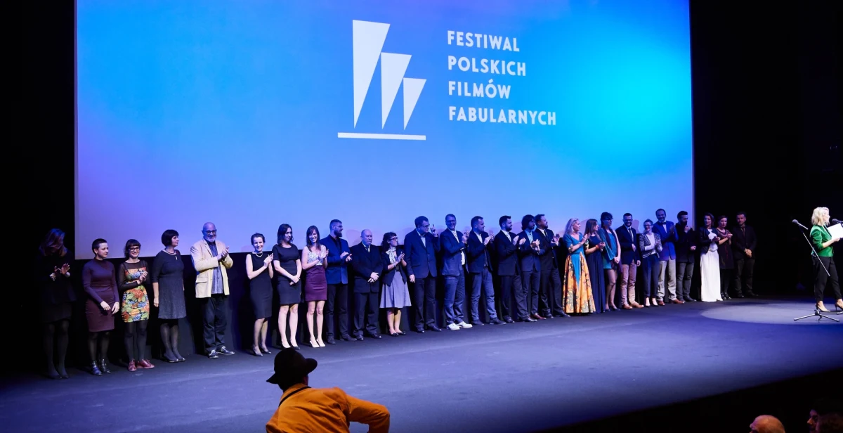 Pokaz "Twojego Vincenta", pierwszej pełnometrażowej animacji wyprodukowanej techniką malarską, uroczyście otworzył 42. Festiwal Polskich Filmów Fabularnych w Gdyni. Najważniejsze wydarzenie w świecie polskiego kina potrwa do 23 września.

