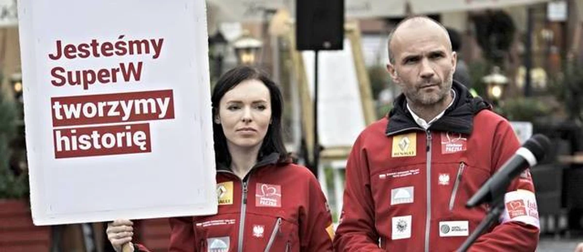 Kto ma czas na angażowanie się w wolontariat? Studenci i uczniowie. A co z osobami czynnymi zawodowo, bardzo często łączącymi pracę z wychowywaniem dzieci? Szlachetna Paczka i Akademia Przyszłości udowadniają, że rozwój poprzez wolontariat i czerpanie z niego rozmaitych korzyści to nie tylko domena studentów, ale też rodziców i osób pracujących. Przedstawiamy Wam listę korzyści płynących z bycia wolontariuszem. 