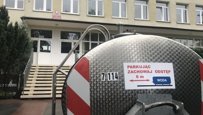Brak wody na warszawskim Żoliborzu. Usuwanie awarii może potrwać do nocy