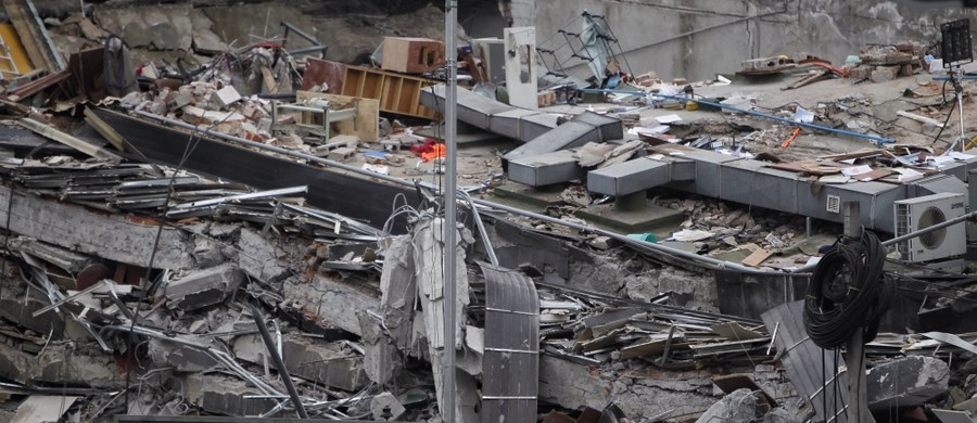Co najmniej 237 osób zginęło w wyniku wtorkowego trzęsienia ziemi w Meksyku - podały meksykańskie władze. Wśród zabitych jest wiele dzieci. Około 100 osób straciło życie w stolicy kraju.