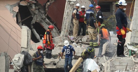 Co najmniej 282 osoby zginęły w wyniku wtorkowego trzęsienia ziemi w Meksyku – wynika z najnowszych danych. Pod gruzami budynków w stolicy kraju wciąż mogą być żywi ludzie.