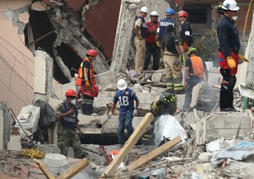 Meksyk: Pod gruzami mogą być nadal żywi ludzie, wczoraj uratowano kilkadziesiąt osób