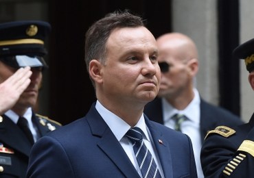 Sondaż: Duda najbardziej zaufanym politykiem, Macierewicz liderem rankingu nieufności