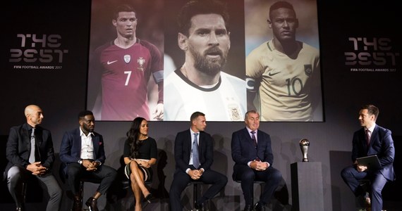 Portugalczyk Cristiano Ronaldo, Argentyńczyk Lionel Messi i Brazylijczyk Neymar są nominowani do nagrody Międzynarodowej Federacji Piłki Nożnej dla zawodnika roku. Zwycięzca plebiscytu "The Best FIFA Football Awards" zostanie ogłoszony 23 października w Londynie.