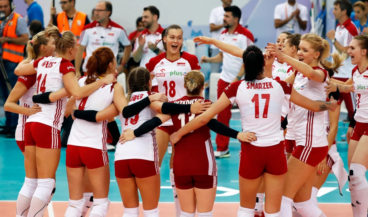 Polskie siatkarki pokonały w Baku Niemki 3:2 (23:25, 25:15, 18:25, 25:23, 15:5) w pierwszym meczu grupy A mistrzostw Europy, które rozpoczęły się w Azerbejdżanie i Gruzji. Rywalki biało-czerwonych do niedawna były jednym z najmocniejszych zespołów na Starym Kontynencie. 