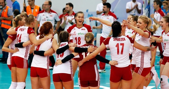 Polskie siatkarki pokonały w Baku Niemki 3:2 (23:25, 25:15, 18:25, 25:23, 15:5) w pierwszym meczu grupy A mistrzostw Europy, które rozpoczęły się w Azerbejdżanie i Gruzji. Rywalki biało-czerwonych do niedawna były jednym z najmocniejszych zespołów na Starym Kontynencie. 