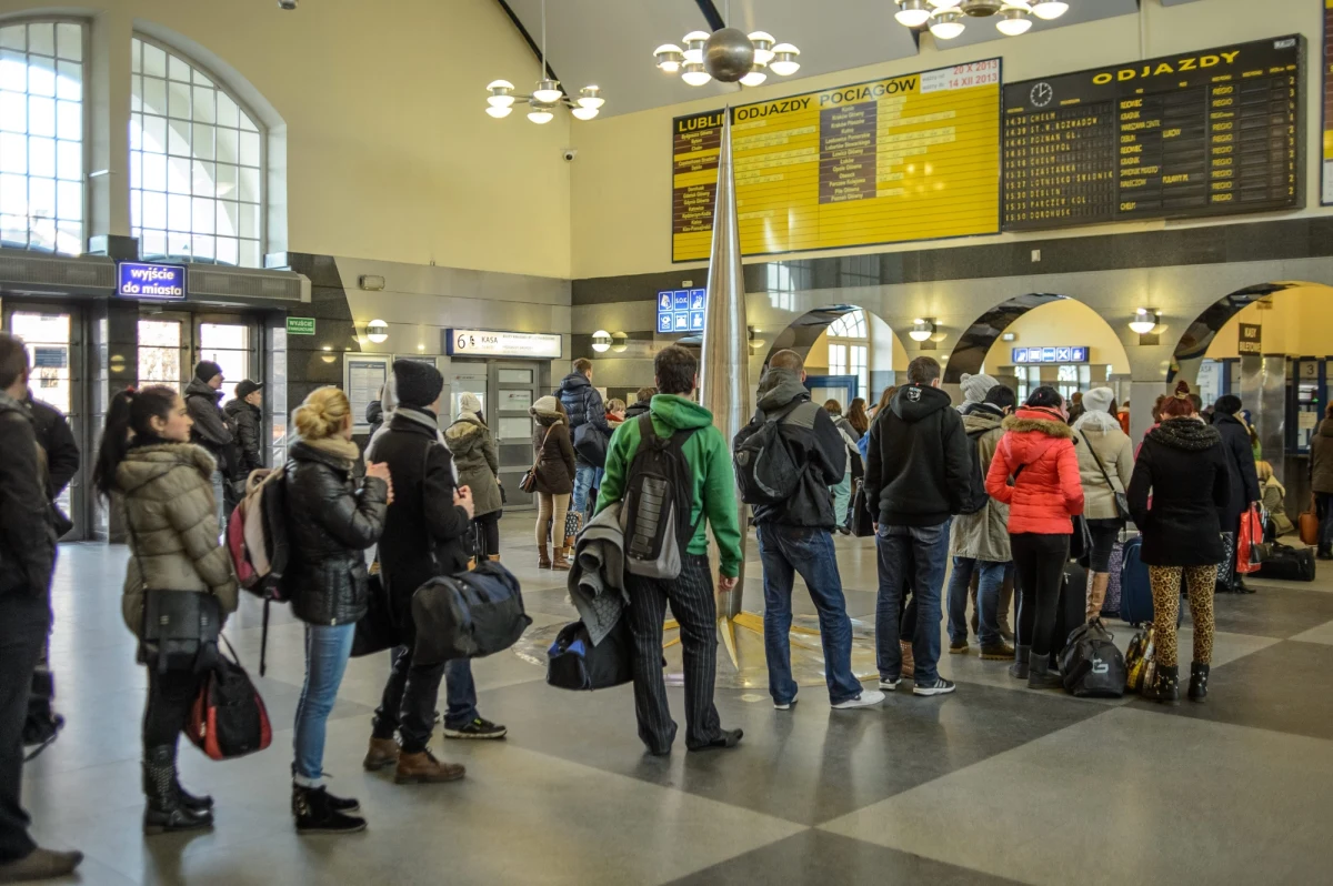 Prawie siedem godzin trwała awaria informatyczna w PKP Intercity. Jak informowaliście na Gorącą Linię RMF FM nie działał system rezerwacji. 