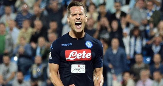 Arkadiusz Milik doznał groźnie wyglądającej kontuzji w zwycięskim wyjazdowym spotkaniu ligi włoskiej ze SPAL (3:2). Napastnik Napoli na boisku pojawił się w 70. minucie, zmieniając Piotra Zielińskiego, ale z powodu urazu kolana opuścił je tuż przed końcem meczu. 