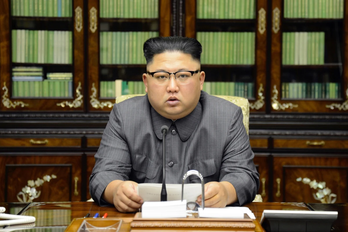 Szef dyplomacji Korei Północnej grozi bronią atomową na forum ONZ. Ri Jong Ho oświadczył, że prezydent Donald Trump nazywając Kim Dzong Una "Rocket Man" sprawił, iż "wizyta północnokoreańskich rakiet w całych USA jest nieunikniona".