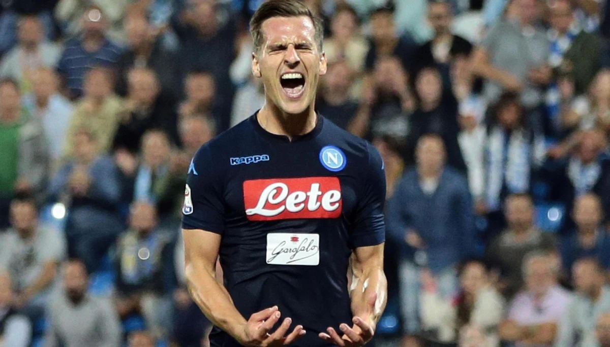 Arkadiusz Milik przybył już do Rzymu, by w tamtejszej klinice Villa Stuart przejść operację - poinformowała włoska telewizja Sky. Polski napastnik SSC Napoli w sobotę nabawił się kontuzji i prawdopodobnie czeka go długa przerwa w grze.
