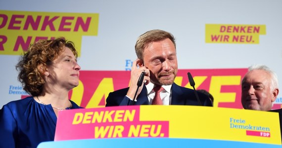 Szef niemieckiej Wolnej Partii Demokratycznej (FDP) Christian Lindner oświadczył, że jego partia nie zgodzi się na utworzenie budżetu strefy euro, czego domaga się Francja. Liberalna FDP wejdzie zapewne do nowego rządu kanclerz Angeli Merkel.