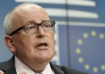 Gorąca debata w PE. Europosłowie PiS opuścili salę, Lewandowski o samopodpaleniu w Warszawie