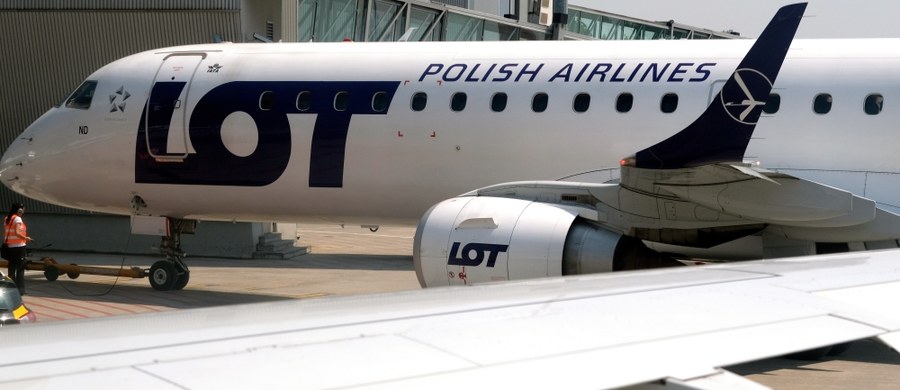 Problemy z układem hamulcowym zgłaszał pilot embraera lecącego z Pragi do Warszawy. Na pokładzie były 82 osoby. Samolot bezpiecznie wylądował na Okęciu.