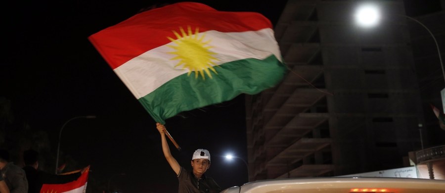 88 proc. uczestników referendum niepodległościowego, które odbyło się w poniedziałek w irackim Kurdystanie, opowiedziało się za niepodległością regionu. Frekwencja wyniosła 78 proc. Władze Iraku po raz kolejny wykluczyły dialog z Kurdami.