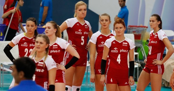 Polskie siatkarki przegrały w Baku z Turczynkami 1:3 (22:25, 25:27, 25:18, 23:25) w meczu rundy play off mistrzostw Europy siatkarek i odpadły z turnieju. Ich rywalki awansowały do ćwierćfinału, w którym zmierzą się z Rosjankami. Do grona ośmiu najlepszych zespołów awansowały też Niemki, które stoczyły zacięty bój z Bułgarią, ostatecznie wygrywając 3:2. 