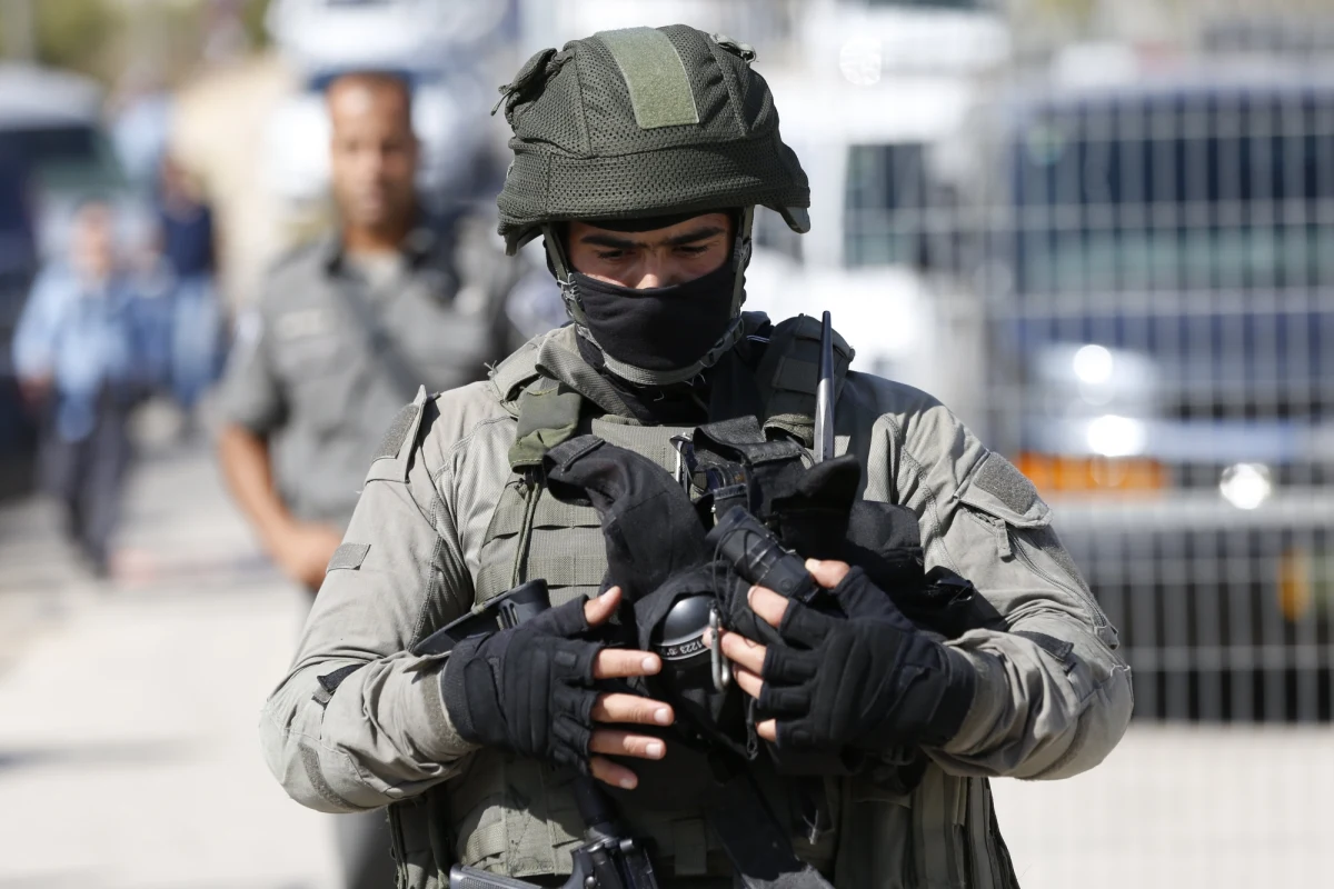 ​Izraelski kontrwywiad Szin Bet poinformował, że udaremnił plany zamachu, jaki dwaj izraelscy Arabowie, zwolennicy Państwa Islamskiego (ISIS), chcieli przeprowadzić na świętym dla muzułmanów i żydów Wzgórzu Świątynnym w Jerozolimie.