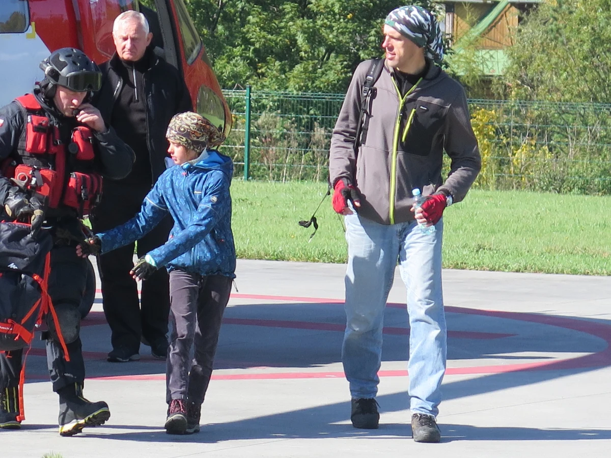 Akcja ratowników TOPR-u w Tatrach. O pomoc poprosił ich mężczyzna, który wybrał się na Orlą Perć z 11-letnią córką.