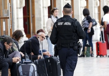 Cztery osoby zatrzymane w związku z atakiem nożownika w Marsylii