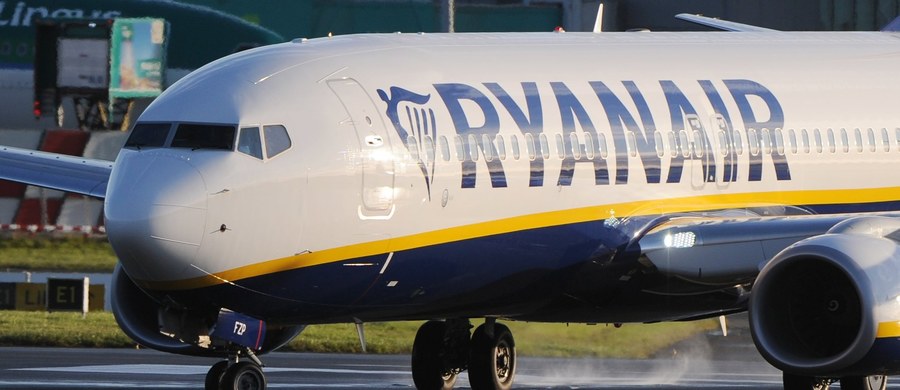 ​Irlandzkie linie lotnicze Ryanair zostały w wtorek skrytykowane przez KE i europosłów wszystkich grup parlamentarnych w PE za odwołanie tysięcy lotów, co pokrzyżowało plany setkom tysięcy pasażerów.