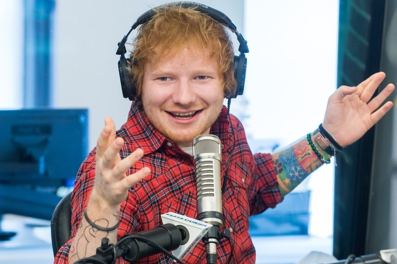 Jak policzyła gazeta "Daily Mail", jeden z najpopularniejszych brytyjskich muzyków na świecie, Ed Sheeran, zarabiał w zeszłym roku 63 tysiące dolarów dziennie. 