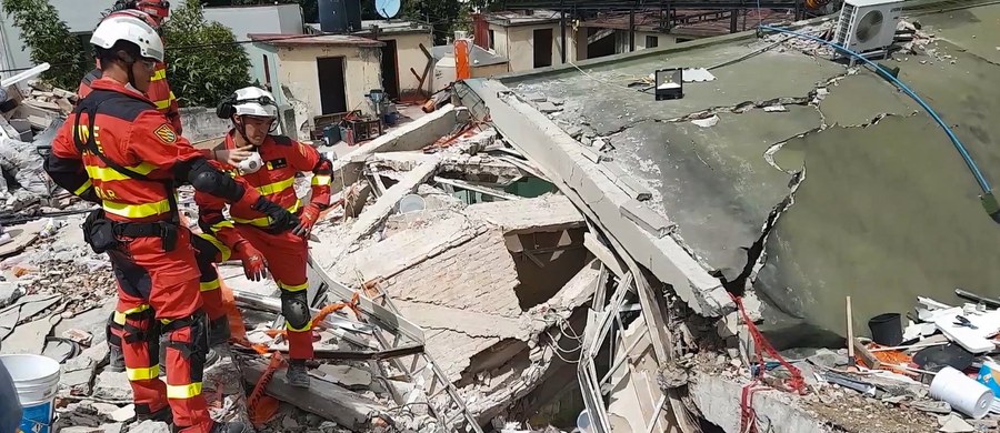 Służby ratownicze odnalazły w środę ciało ostatniej osoby uznanej za zaginioną po trzęsieniu ziemi, które nawiedziło Meksyk dwa tygodnie temu. Tym samym zakończono akcję poszukiwawczą. Bilans ofiar śmiertelnych klęski wzrósł do 369 osób.