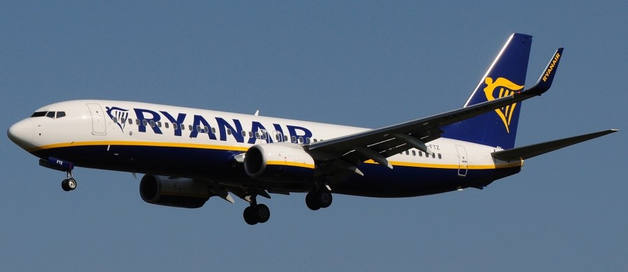 Belgia pozywa Ryanaira do sądu gospodarczego. Ma to związek z brakiem zapewnienia klientom właściwej informacji i rekompensat podczas anulowania przez taniego przewoźnika tysięcy lotów. 
