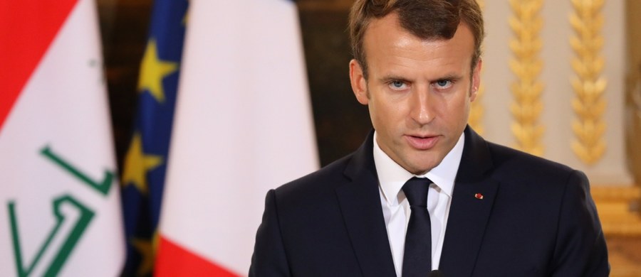 "Niektórzy zamiast robić burdel, powinni lepiej rozejrzeć się, czy nie znajdą pracy" - to najczęściej komentowane w czwartek słowa francuskiego prezydenta. Emmanuel Macron wypowiedział je w środę podczas wizyty w ośrodku szkoleniowym w Egletons w Nowej Akwitanii.