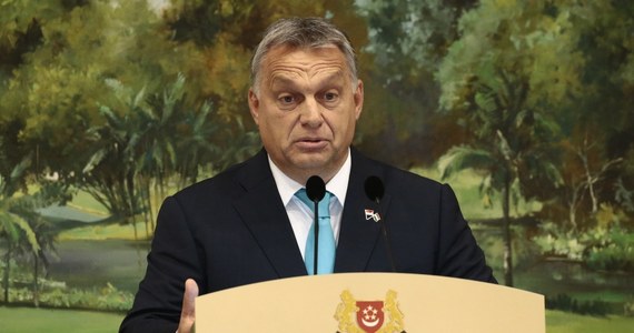 ​Premier Węgier Viktor Orban uznał za "śmiechu warty" wniosek Komisji Europejskiej w sprawie procedury o naruszenie unijnego prawa przez Węgry. Wniosek dotyczy ustawy o przejrzystości organizacjach pozarządowych finansowych z zagranicznych środków. Orban ocenił, że wspomniana procedura należy do takich, którymi "brukselscy biurokraci chcą odebrać państwom członkowskim kompetencje, chcą na nich wymusić jakąś decyzję polityczną i wybierają w tym celu takie narzędzie".