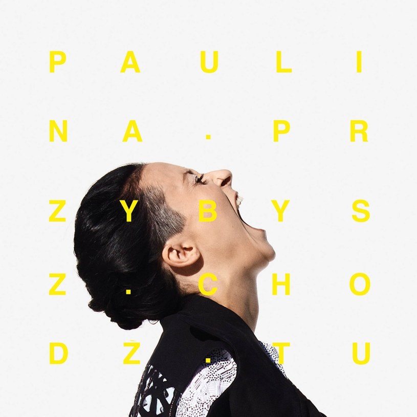 ​W piątek, 6 października, na sklepowe półki trafiła solowa płyta Pauliny Przybysz zatytułowana "Chodź Tu".