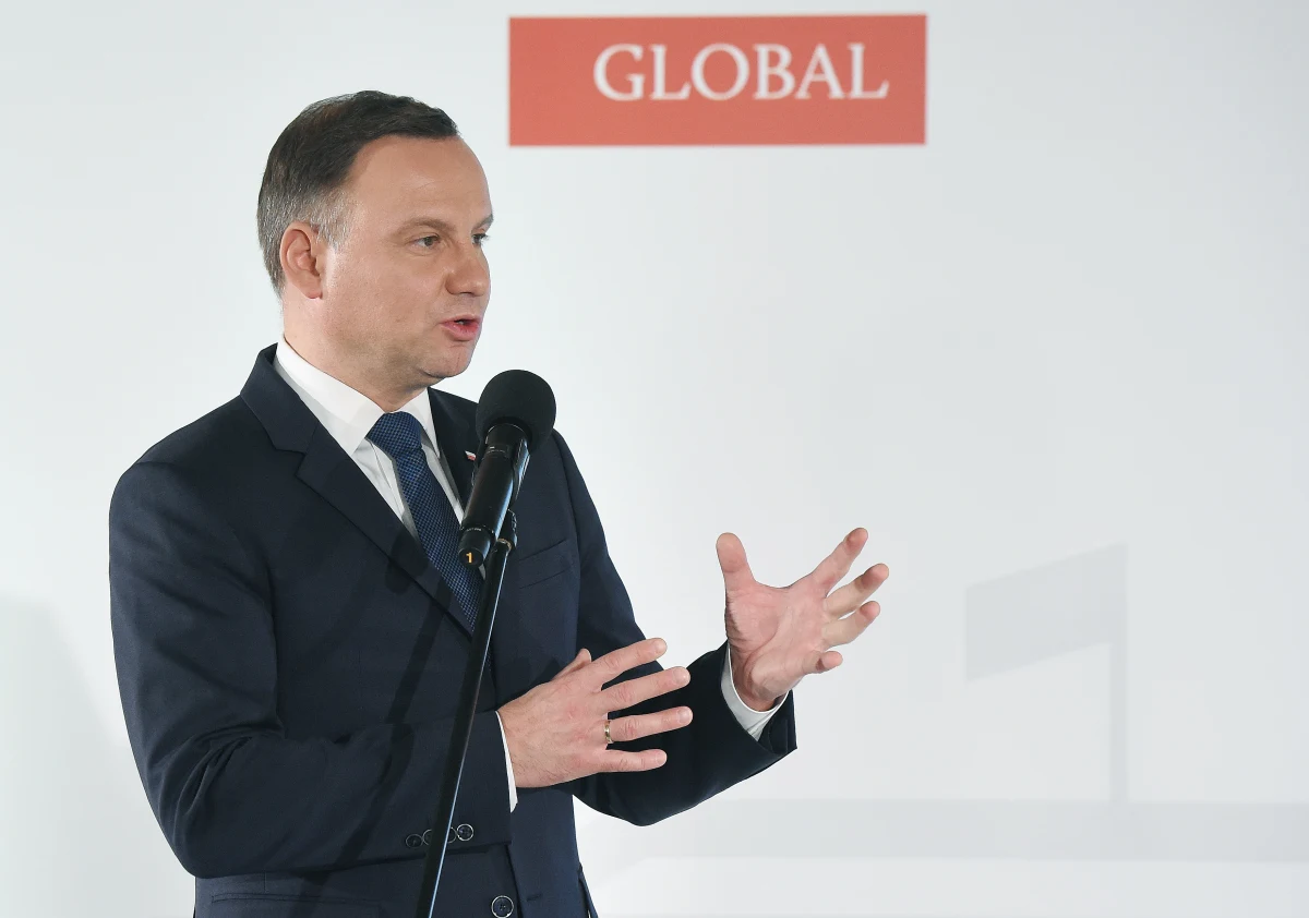 W Belwederze trwa spotkanie prezydenta z prezesem Prawa i Sprawiedliwości. Andrzej Duda i Jarosław Kaczyński rozmawiają m.in. o prezydenckich projektach ustaw o Sądzie Najwyższym i Krajowej Radzie Sądownictwa. 