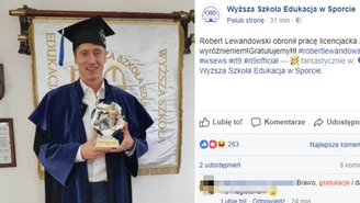 Robert Lewandowski dzień po meczu kadry obronił tytuł licencjata