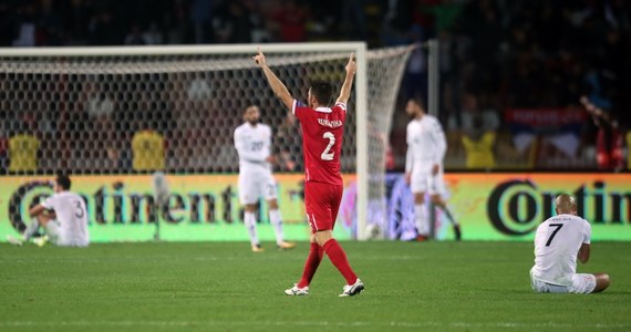 Piłkarze Islandii pokonali u siebie Kosowo 2:0 i zapewnili sobie miejsce w fazie grupowej mistrzostw świata po raz pierwszy w historii. Awans na przyszłoroczny mundial w Rosji wywalczyli także Serbowie, którzy wygrali u siebie z Gruzją 1:0.