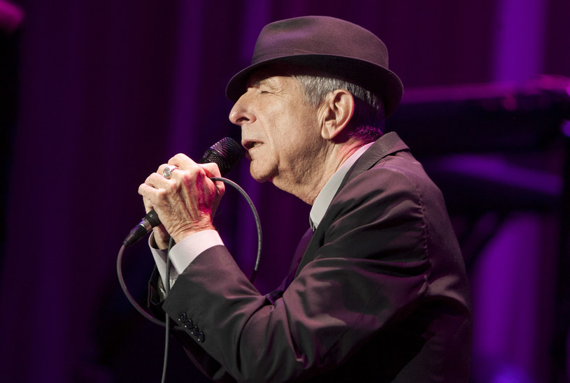 Ostatnie wiersze Leonarda Cohena, nad którymi pieśniarz pracował kilka dni przed śmiercią, zostaną wydane w 2018 r. W tomie "The Flame" znajdą się nie tylko niepublikowane utwory poetyckie, a także fragmenty prozy i ilustracje.