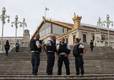 Dwaj Tunezyjczycy zatrzymani w związku z atakiem nożownika w Marsylii