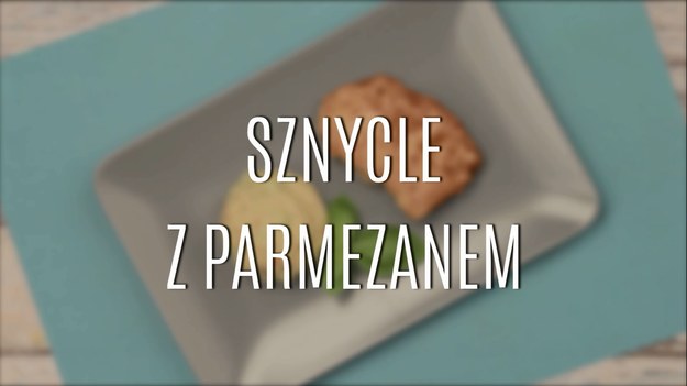 Przepis na sznycle z parmezanem to doskonała propozycja dla wszystkich, którzy lubią sycące, klasyczne obiady, ale szukają lekkiego urozmaicenia tradycyjnych dań. Delikatne mięso z piersi z kurczaka czy indyka idealnie nadaje się do przygotowania kolecików, te jednak nie muszą być nudne - wystarczy odrobina parmezanu do panierki! Dzięki temu całość nabierze niesamowitego smaku i aromatu. Poznajcie nasz przepis na sznycle z parmezanem!