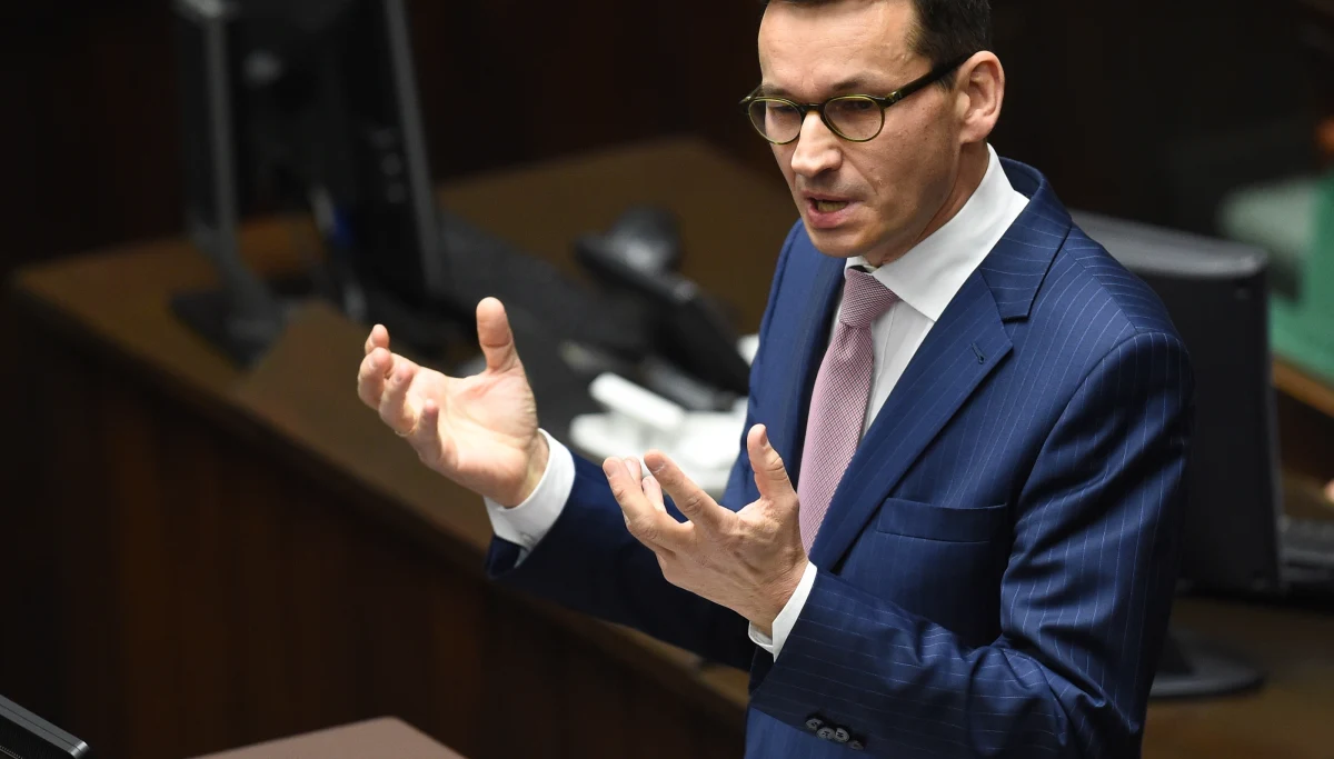 Mateusz Morawiecki przedstawił w Sejmie projekt budżetu na przyszły rok. "W przyszłym roku prawdopodobnie może zostać zlikwidowana luka w VAT. W tym roku dochody z VAT mogą być wyższe nawet o 27 mld zł" - zapowiedział podczas pierwszego czytania projektu wicepremier i minister finansów.