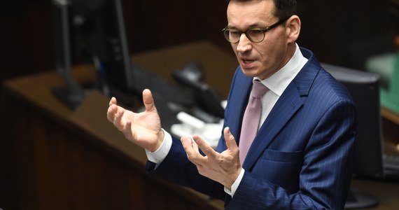 Mateusz Morawiecki przedstawił w Sejmie projekt budżetu na przyszły rok. "W przyszłym roku prawdopodobnie może zostać zlikwidowana luka w VAT. W tym roku dochody z VAT mogą być wyższe nawet o 27 mld zł" - zapowiedział podczas pierwszego czytania projektu wicepremier i minister finansów.