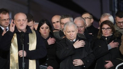 Kaczyński: Wiosną 2018 r. powinny być pomniki smoleńskie i raport dot. katastrofy