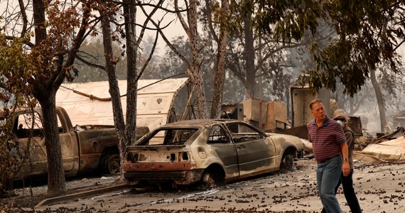 Do co najmniej 21 wzrosła liczba ofiar śmiertelnych pożarów lasów i zarośli szalejących w północnej Kalifornii. Władze tego amerykańskiego stanu obawiają się jednak, że ofiar może być znacznie więcej, bowiem kilkuset ludzi jest zaginionych.