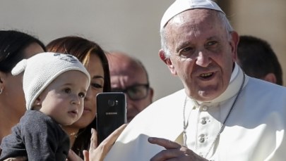Papież uspokoi Kim Dzong Una? Watykan chce podjąć mediację ws. kryzysu koreańskiego