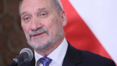 Macierewicz odrzuca zarzuty Rosji. "To kłamliwe przedstawienie sytuacji"