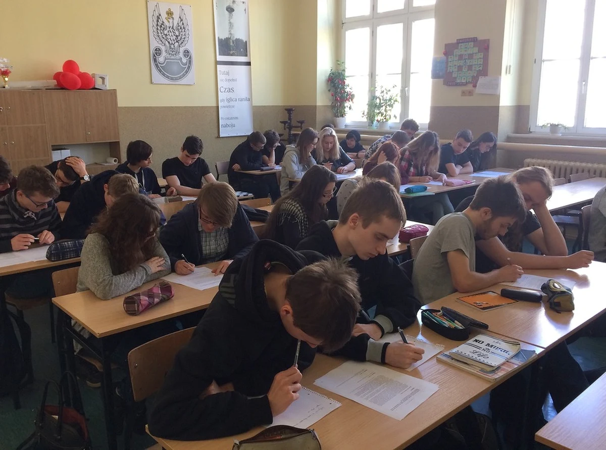 Jak co roku RMF FM i "Dziennik Gazeta Prawna" pomogą Wam sprawdzić wiedzę przed najważniejszym egzaminem w życiu - maturą. Specjalnie dla Was "DGP" przygotował cykl trzech próbnych arkuszy maturalnych - z języka polskiego, matematyki i języka angielskiego. Publikacje zostaną dołączone do gazety. Na RMF24 znajdziecie przykładowe zadania wraz z rozwiązaniami.