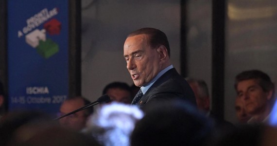 Były premier Włoch Silvio Berlusconi ogłosił wyspie Ischia, że wycofa się z polityki, jeśli jego partia, Forza Italia nie zdobędzie większości w wyborach w przyszłym roku. Berlusconiemu towarzyszył szef Parlamentu Europejskiego Antonio Tajani.